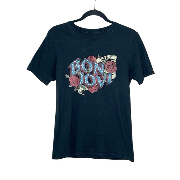 Forever Bon Jovi Roses Graphic Print Band tee Size Medium - Picture 1 of 11